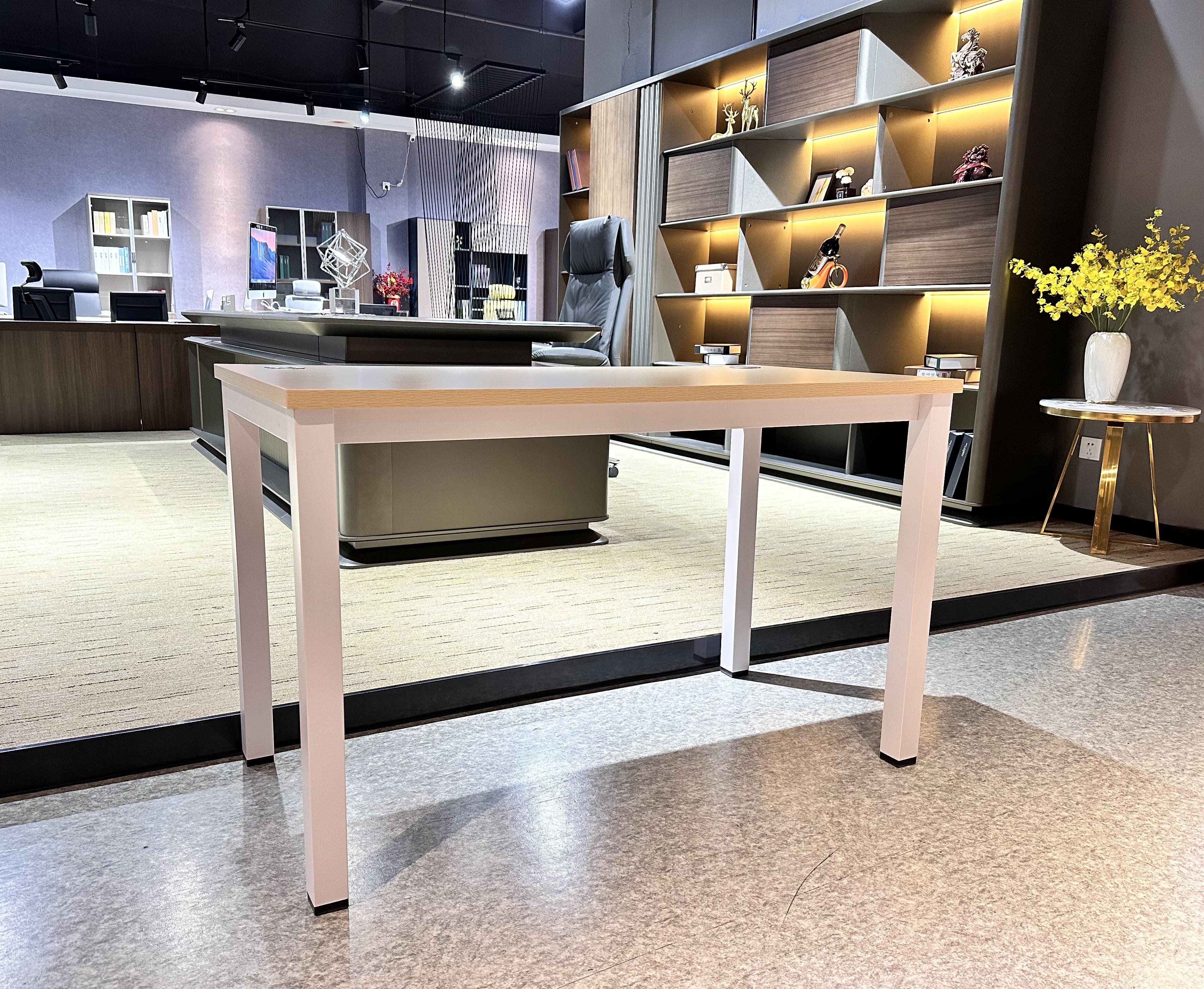 单人办公桌带屏风 1.2米